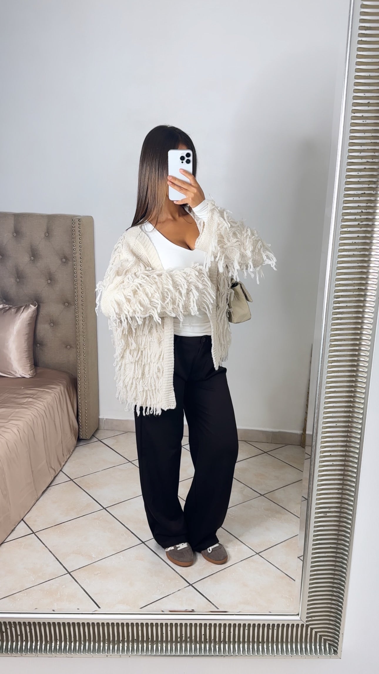 Cardigan en maille à franges [BEIGE]