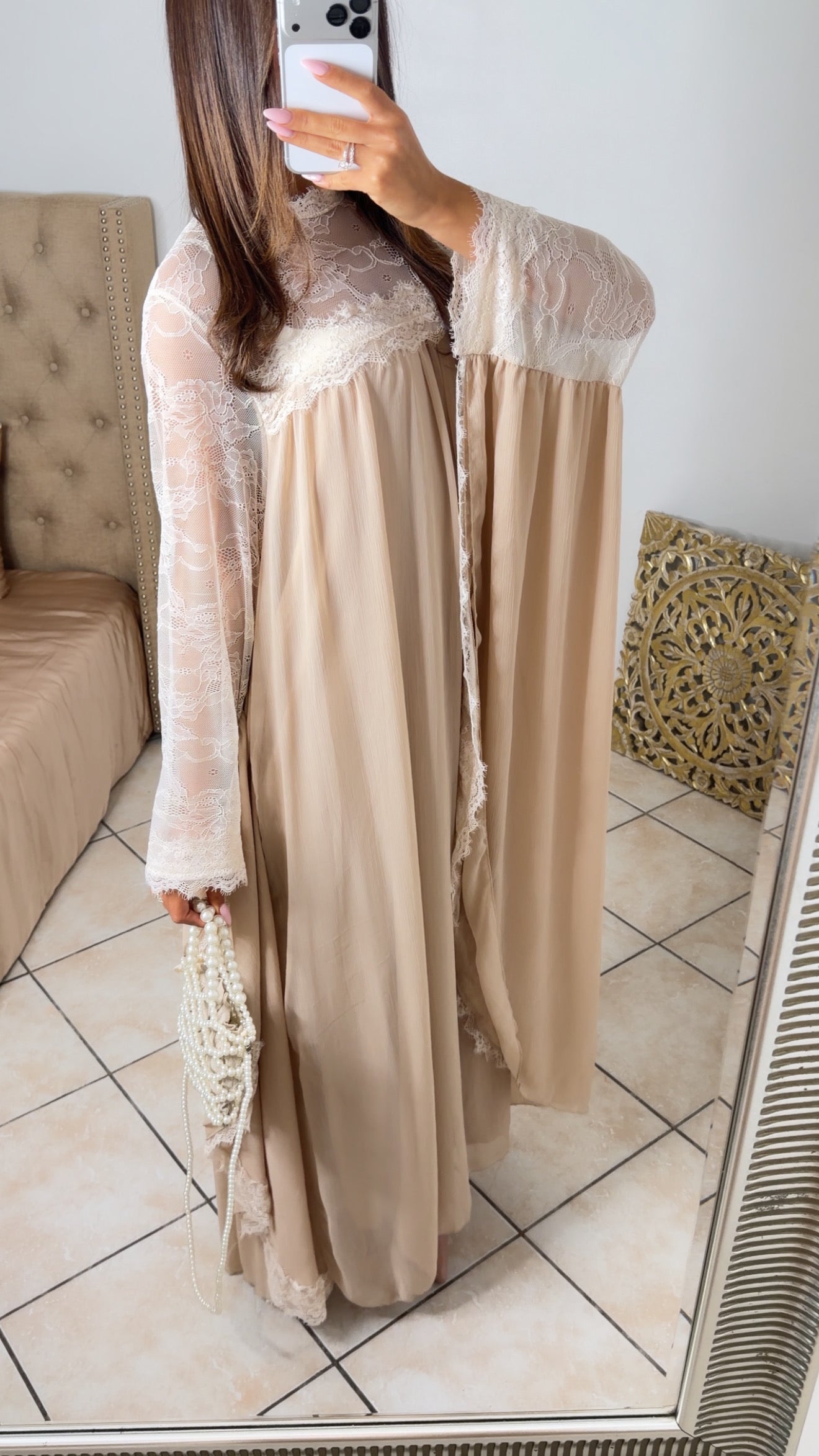 Robe longue à dentelle [BEIGE]