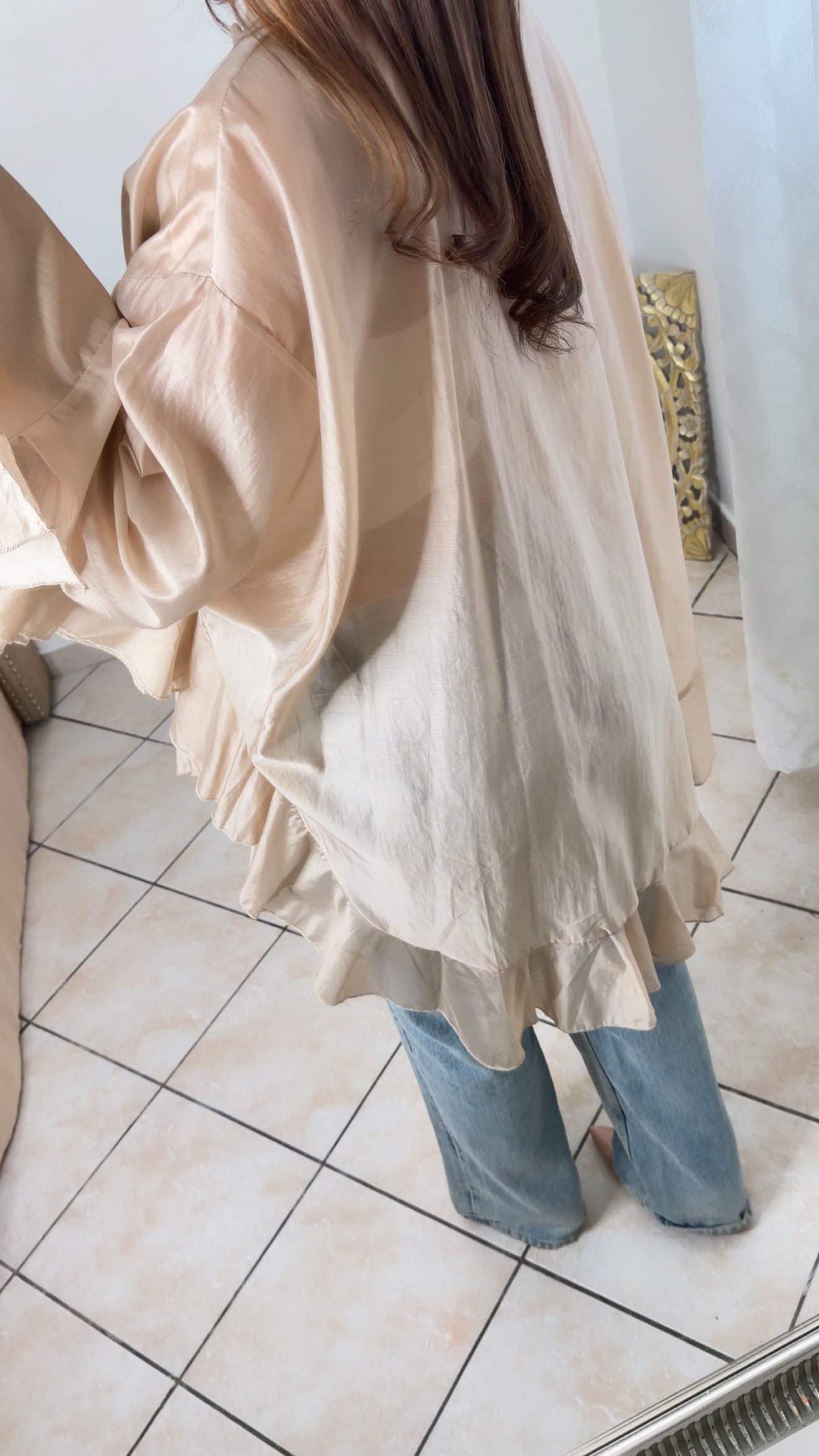 Blouse longue à volants [BEIGE]