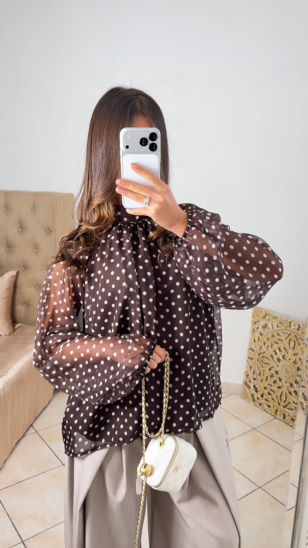 Blouse transparente à pois [MARRON]