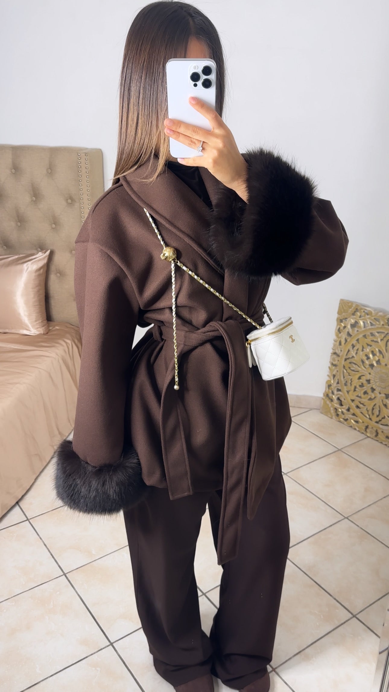 Veste à ceinture avec manches fourrure [MARRON]