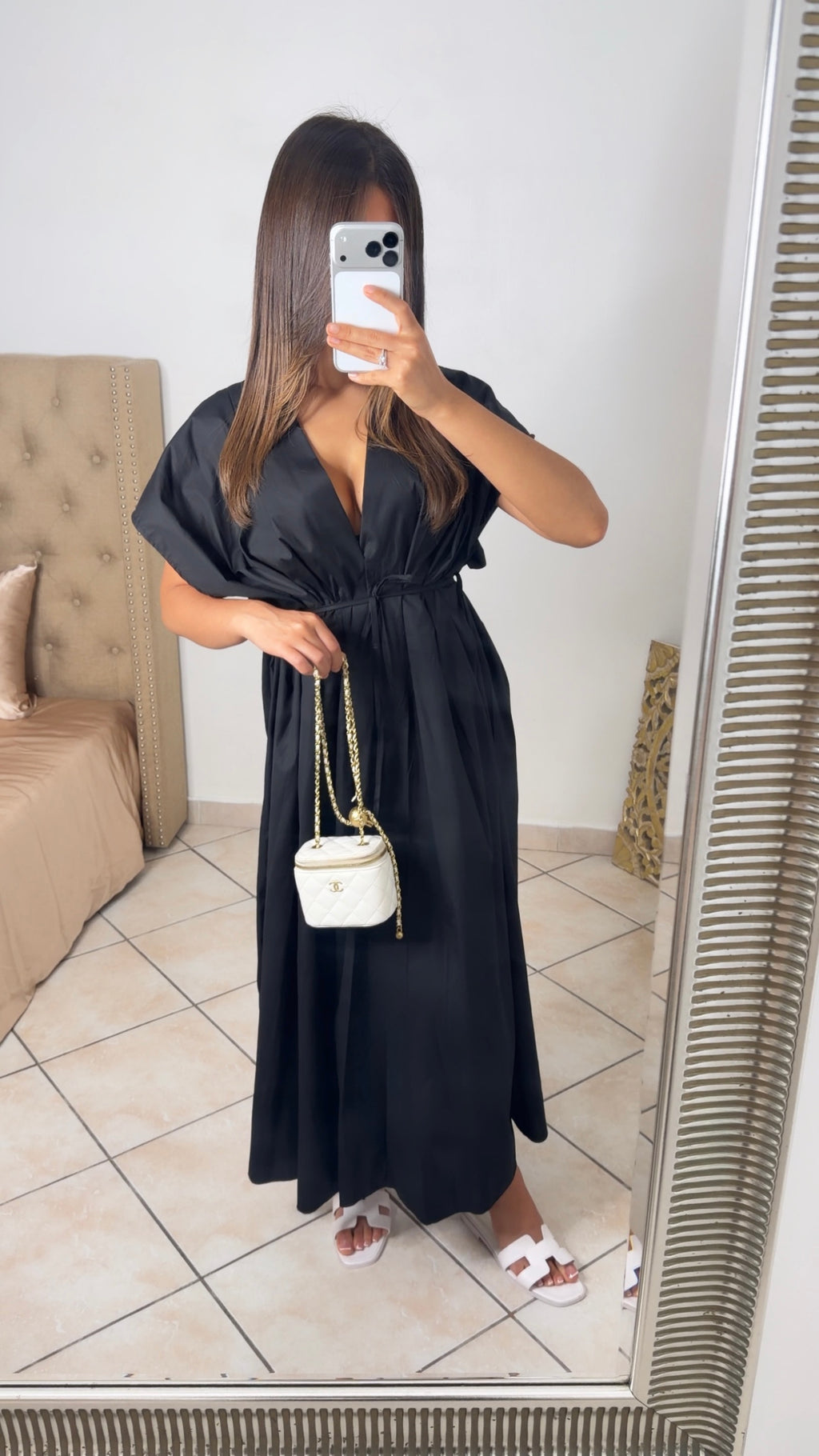 Robe popeline col V à ceinture [NOIR]
