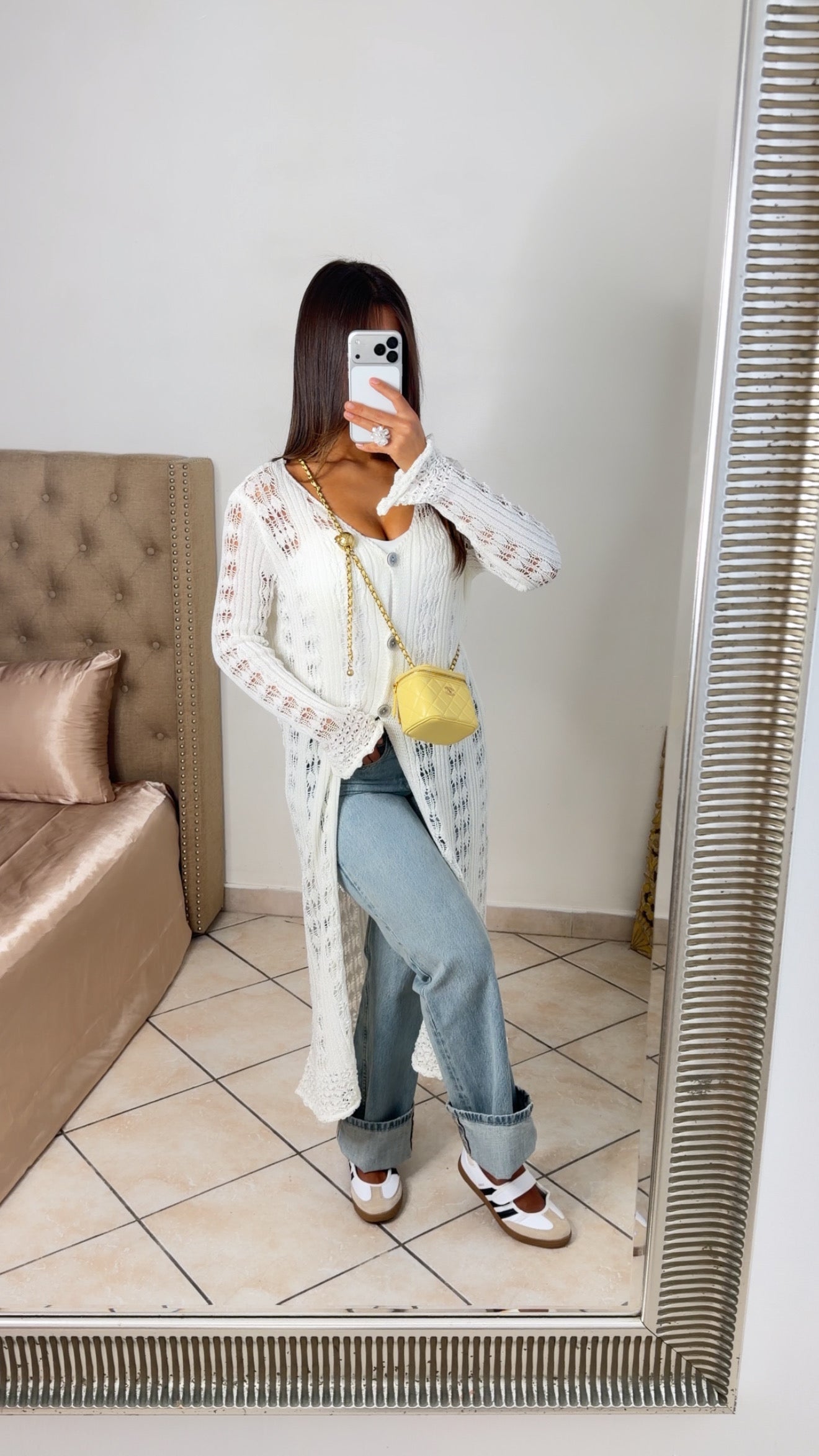 Gilet crochet long à boutons [BLANC]