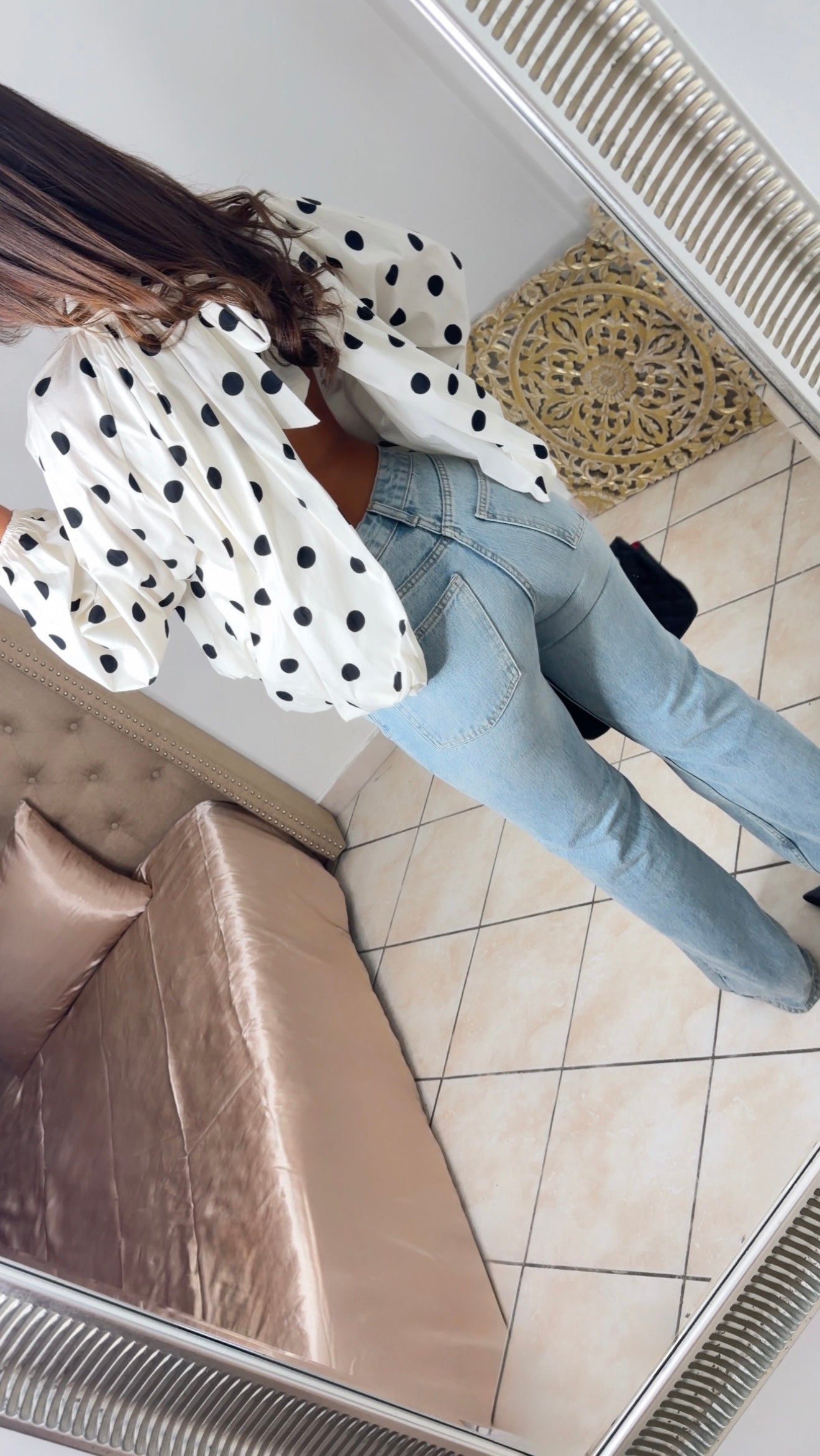 Blouse bouffante à pois à nouer au dos [BLANC]