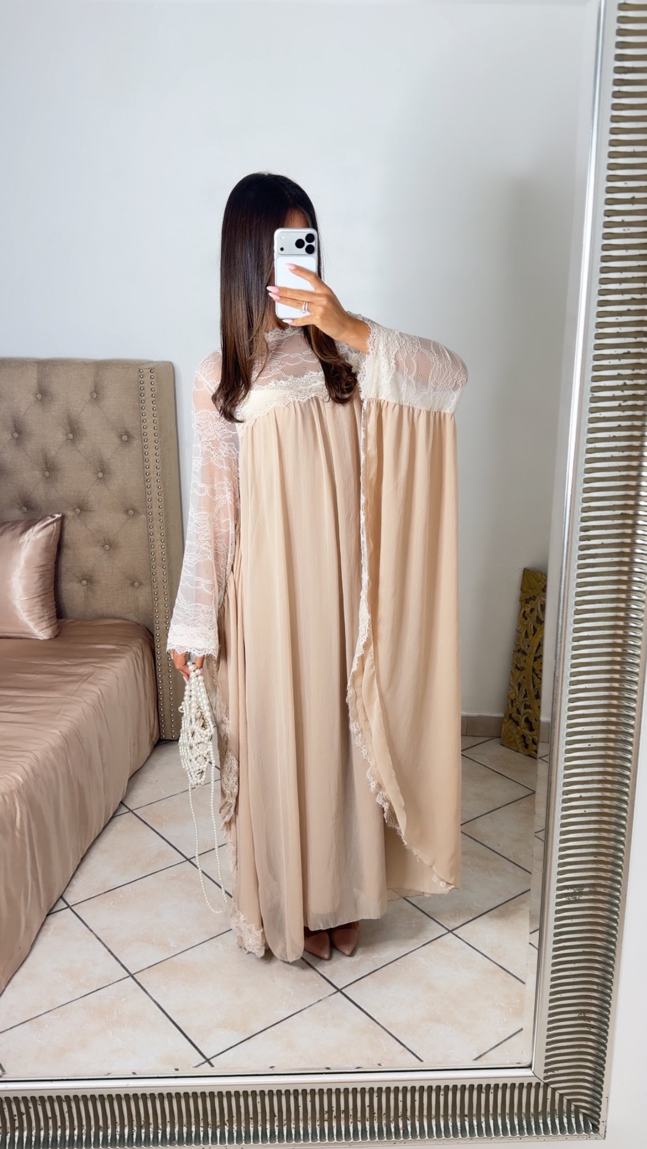 Robe longue à dentelle [BEIGE]