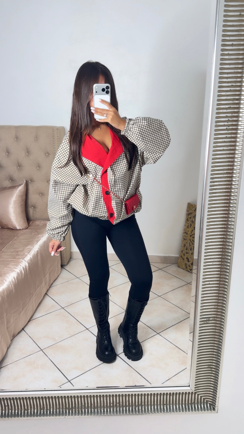 Veste à carreaux revers rouge [CREME]