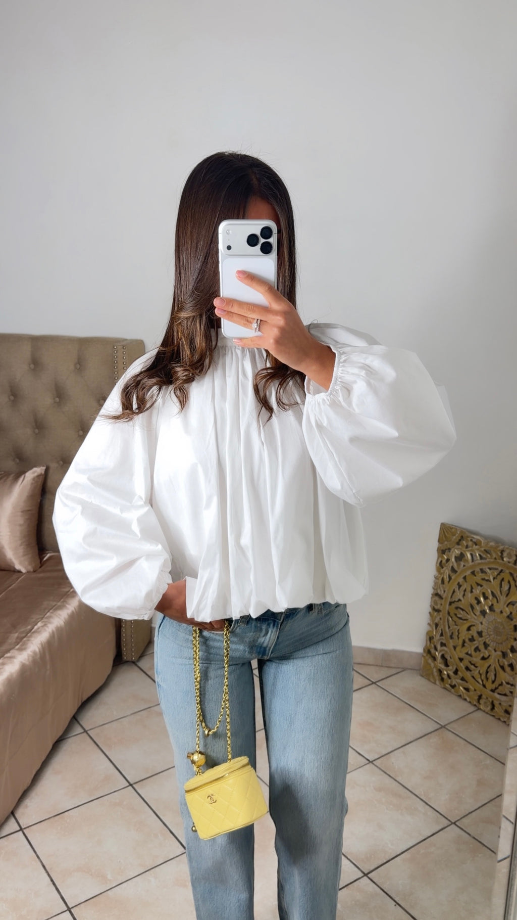 Blouse bouffante à nouer au dos [BLANC]