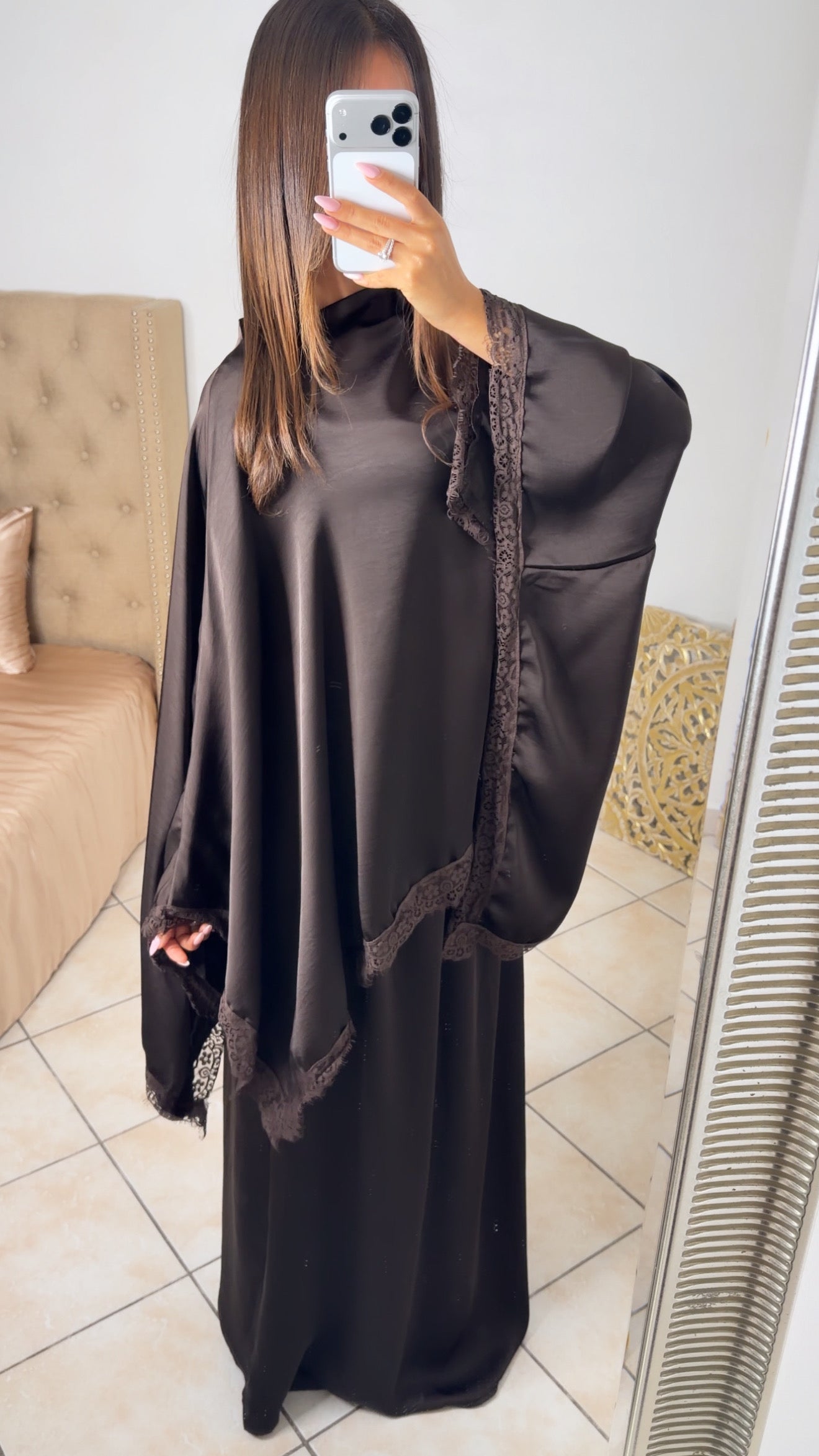 Ensemble jupe satiné à dentelle [MARRON]