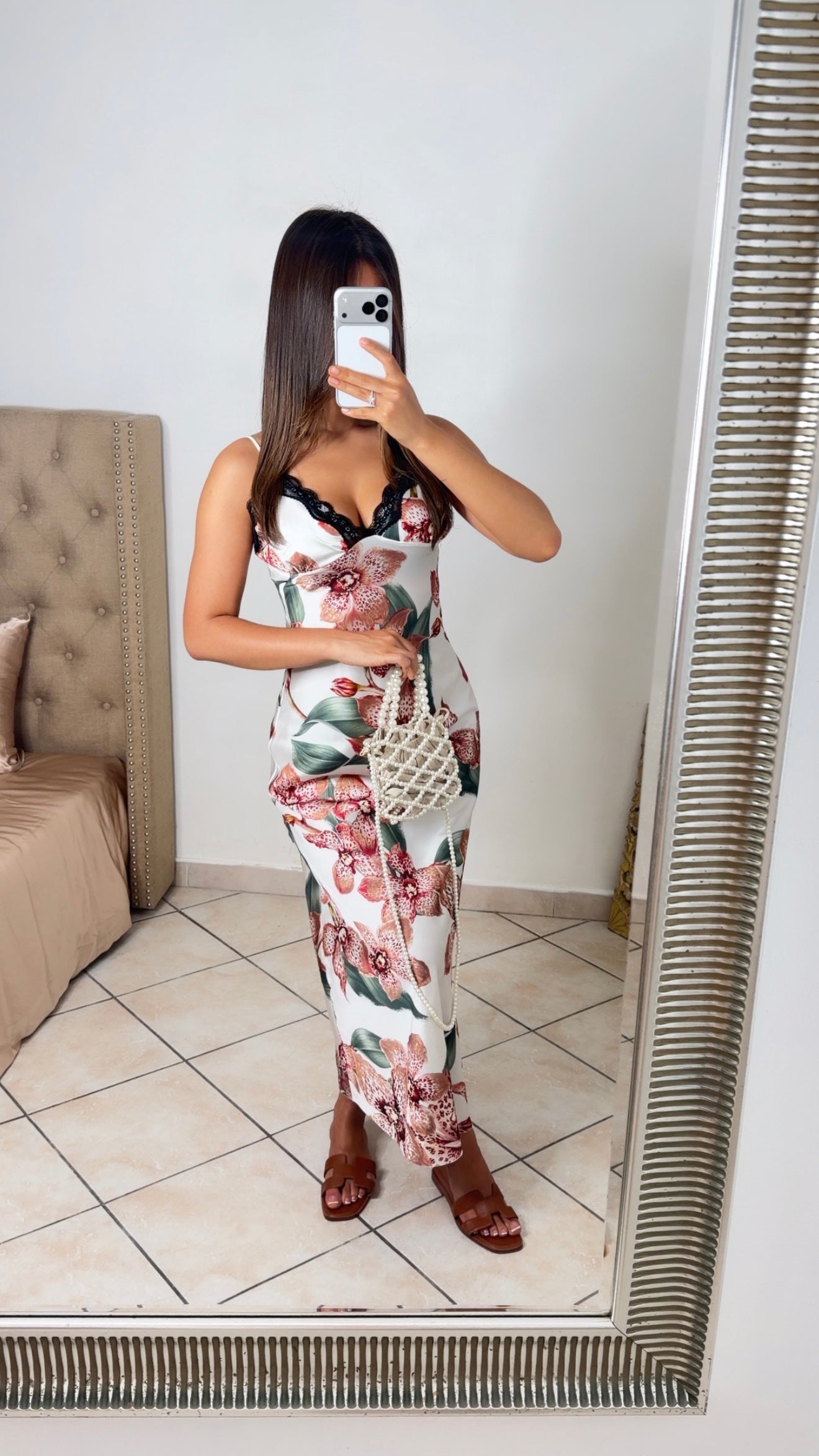Robe longue satinée fleuris [BLANC]