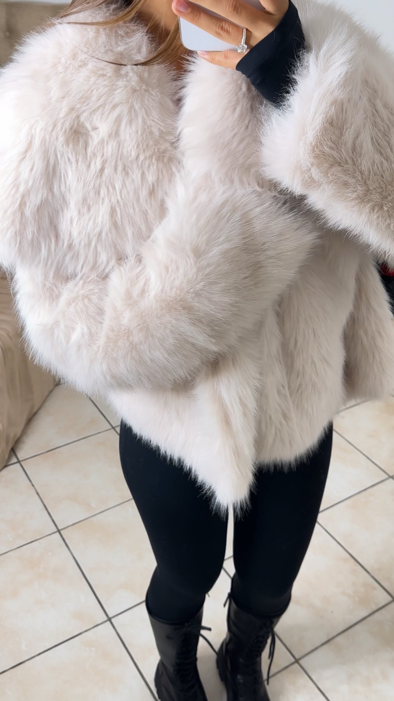 Manteau fausse fourrure [BEIGE]