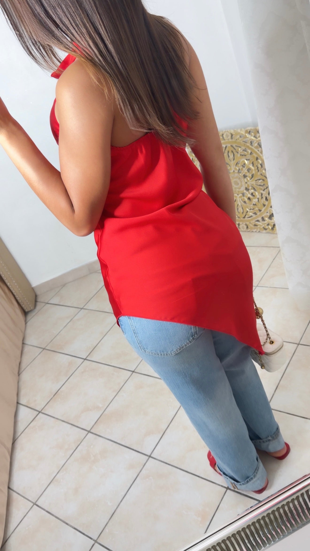 Top long asymétrique à col bénitier satinée [ROUGE]
