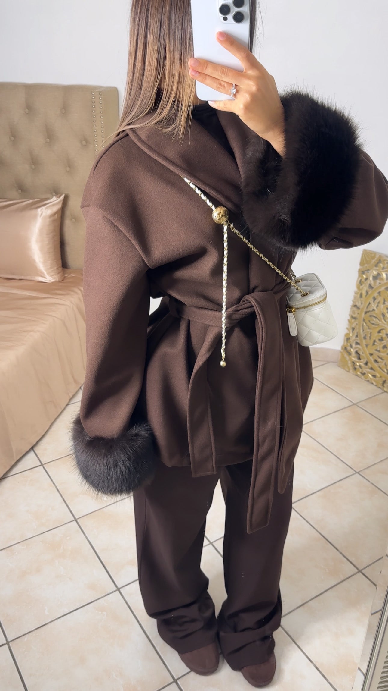 Veste à ceinture avec manches fourrure [MARRON]