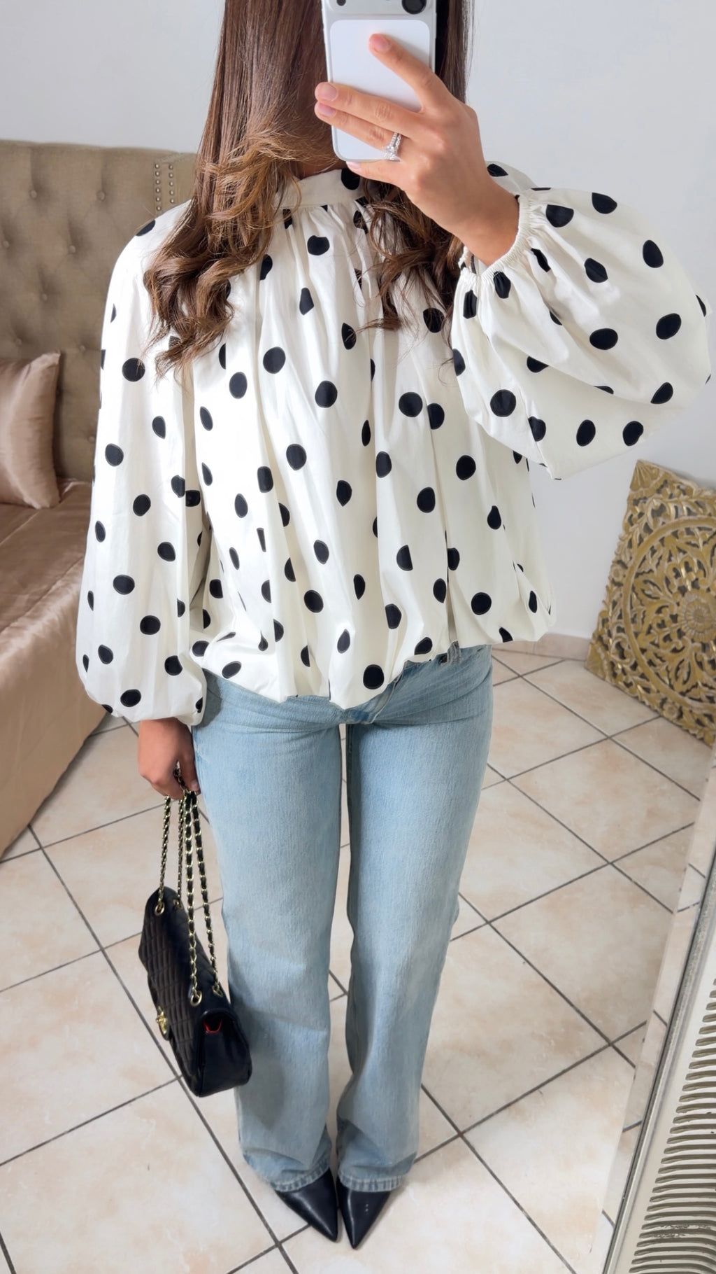 Blouse bouffante à pois à nouer au dos [BLANC]