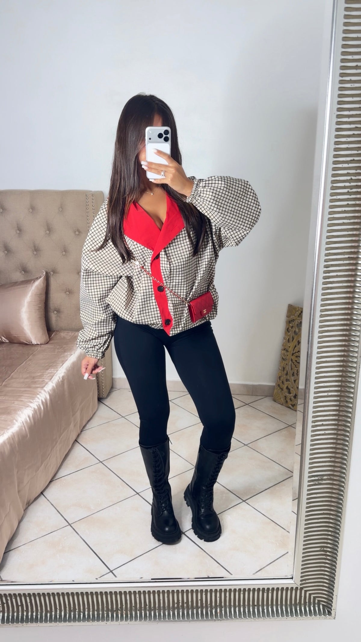 Veste à carreaux revers rouge [CREME]
