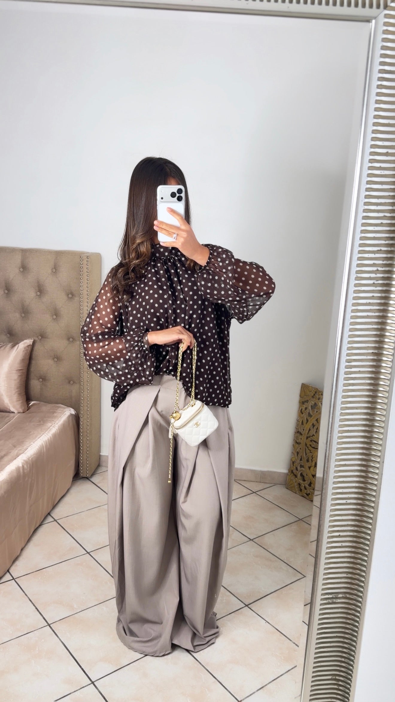 Blouse transparente à pois [MARRON]