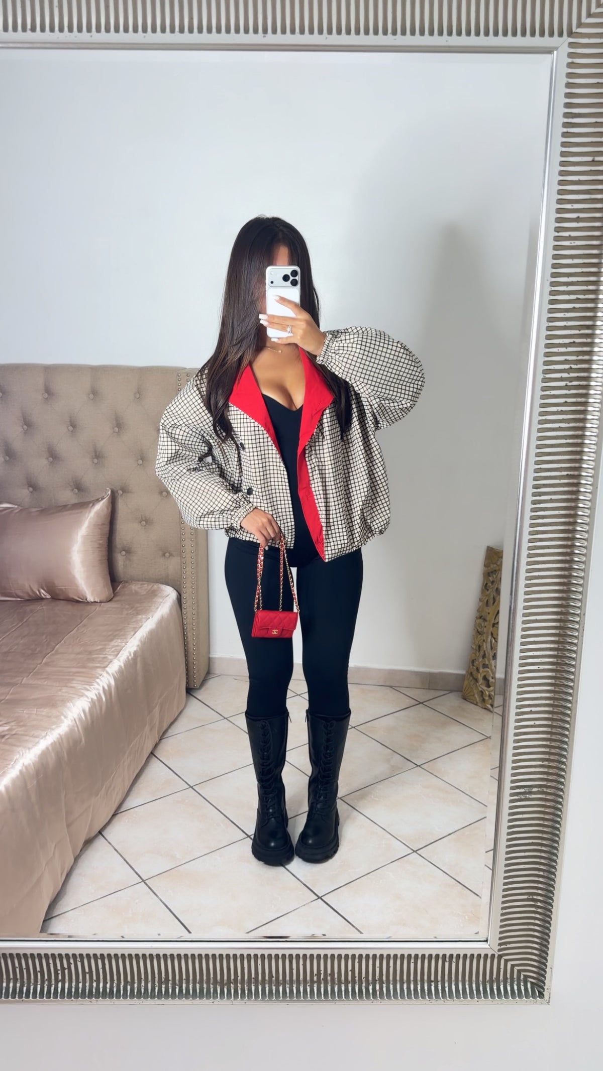 Veste à carreaux revers rouge [CREME]