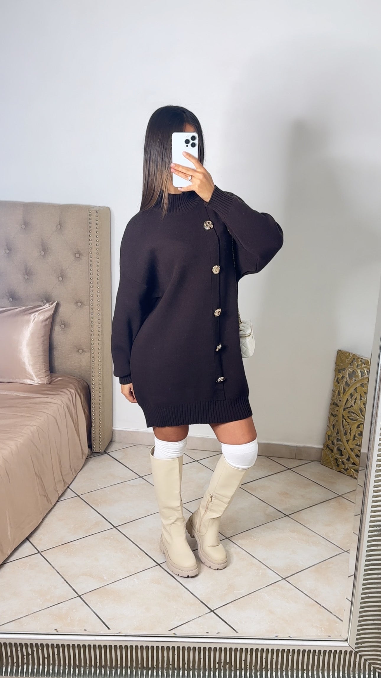 Robe pull détails boutons doré [MARRON]