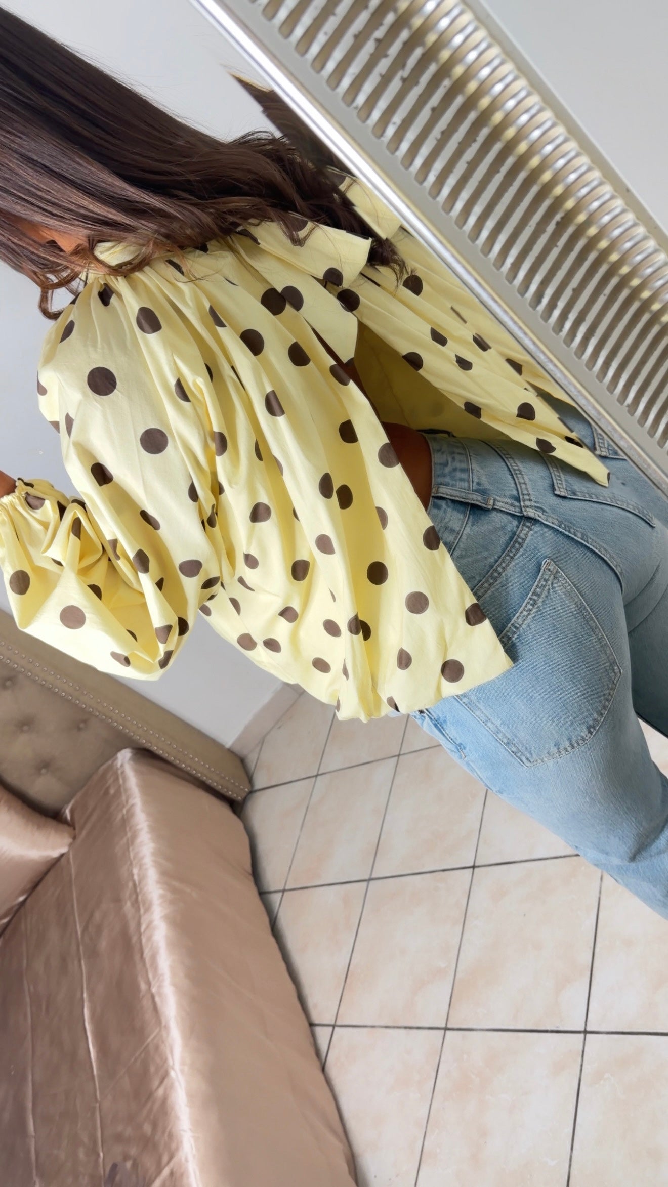Blouse bouffante à pois à nouer au dos [JAUNE]