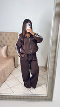 Ensemble sweat zippé détail asiatique et pantalon [MARRON]