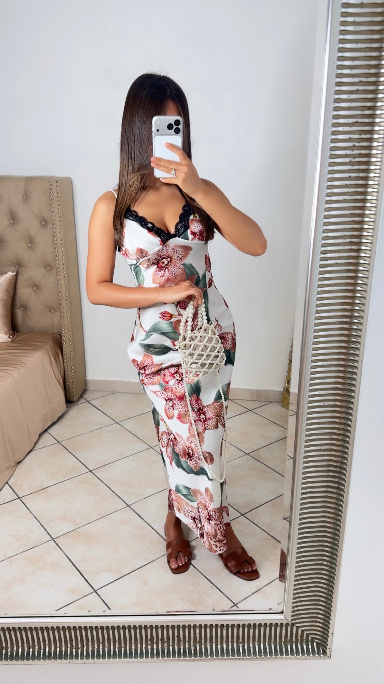 Robe longue satinée fleuris [BLANC]