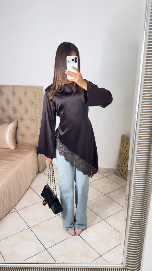 Top long asymétrique à cintré satiné à dentelle [MARRON]